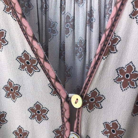 Spell Lion Heart Gown - Picture 8 of 14